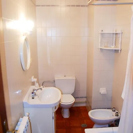 Apartamentos Sanxenxo شقة *